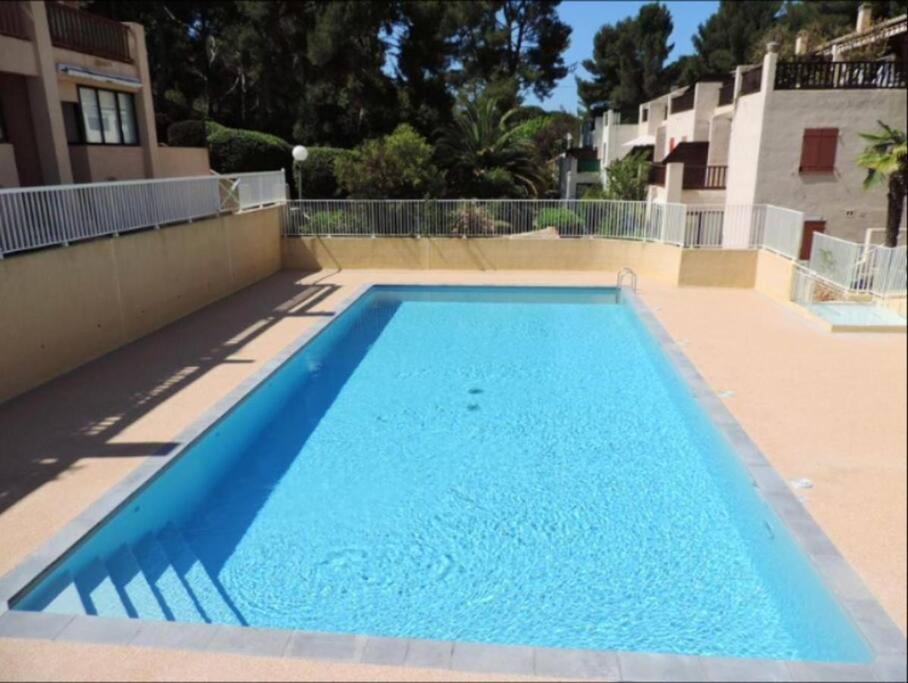 Superbe Appartement En Bord De Mer Bandol Kültér fotó